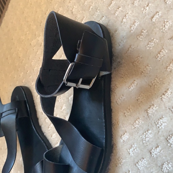 Sandals - Picture 2 of 3